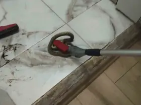 İskenderun ve Yayladağı’nda yerleşim yerlerine giren yılanlar yakalandı
