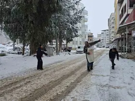 İslahiye’de kar etkili oluyor
