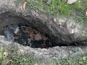 Isparta’da elma bahçelerinde yaklaşık 1 metrelik obruklar oluştu, bazı evlerin duvarları çatladı
