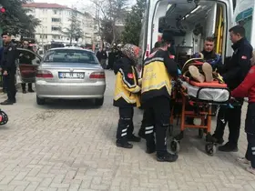 Isparta’da otomobil ile motosiklet çarpıştı: 2 yaralı
