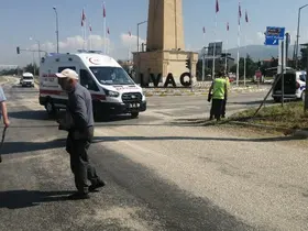 Isparta’da ticari araç ile otomobil çarpıştı: 1 yaralı
