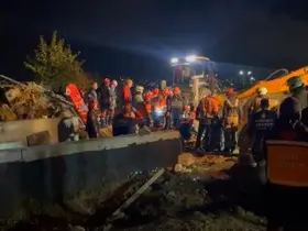 İstanbul Valiliğinden Büyükçekmece’deki göçükle ilgili açıklama: 3 kişi gözaltına alındı
