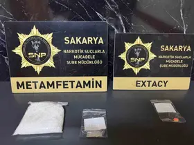 İstanbul’dan Sakarya’ya uyuşturucu getiren 3 şüpheli tutuklandı
