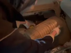 İstanbul’dan Samsun’a uyuşturucu taşıyan şüpheliler Sakarya’da yakalandı
