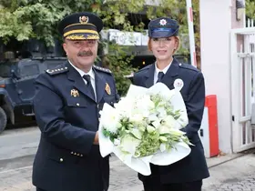İzmir Emniyetinde devir teslim: Arıbaş görevine başladı
