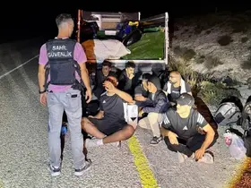 İzmir’de 102 düzensiz göçmen yakalandı
