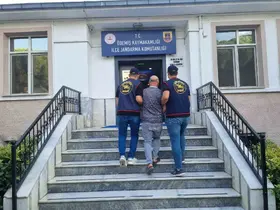 İzmir’de 8 yıl hapisle aranan şahıs JASAT’tan kaçamadı
