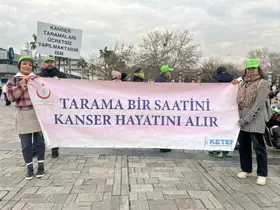 İzmir’de rahim ağzı kanserine dikkat çekmek için pedal çevrildi
