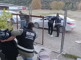 İzmir’de suç örgütüne operasyon: 14 gözaltı
