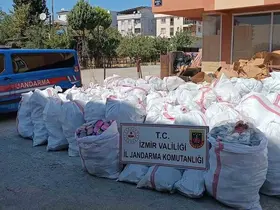 İzmir’de taklit ürün operasyonu
