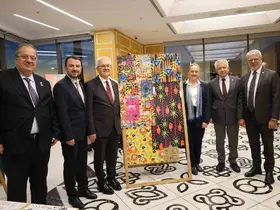 İzmir’de Türk-İrlanda kültürünü buluşturan sergi
