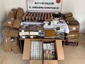 Jandarmadan kaçakçılara darbe: Çok miktarda kaçak tütün ve sigara ele geçirildi
