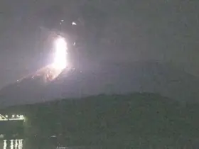 Japonya’daki Sakurajima Yanardağı’nda patlama
