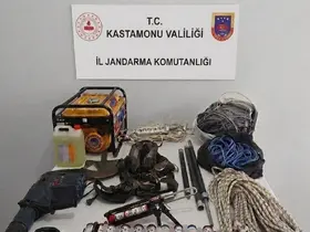 Kaçak define avcıları fotokapanla tespit edildi, suçüstü yakalandı
