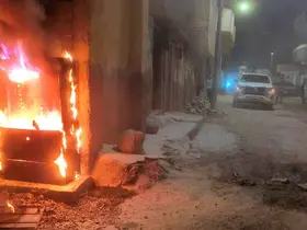 Kaçak hat çekilen panolar alev aldı
