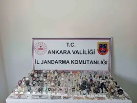 Kaçak saat operasyonunda 3,2 milyon liralık ürün ele geçirildi

