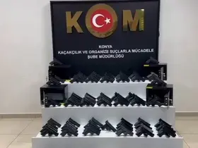 Kaçak silah operasyonunda 100 tabanca ele geçirildi