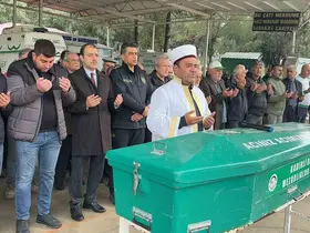 Kadirli’deki sel felaketinde hayatını kaybeden Fatih Anbarcıoğlu son yolculuğuna uğurlandı
