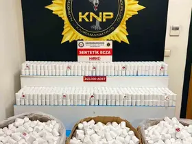 Kahramanmaraş’ta 243 bin sentetik ecza ele geçirildi
