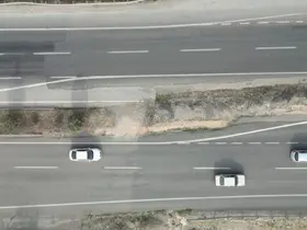 Kahramanmaraş’ta depremde 7 metre kayan yol dikkat çekiyor
