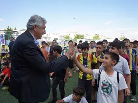 Kahta Belediyesi’nden yaz spor okulları öğrencilerine forma desteği
