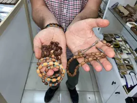 Kahvaltı sofralarının atığı, el emeğinin hammaddesi oldu
