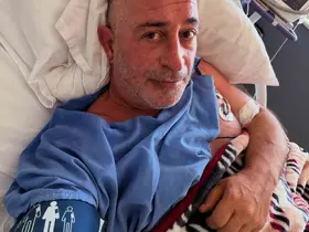 Kalp krizi geçiren Cem Yılmaz’dan iyiyim mesajı
