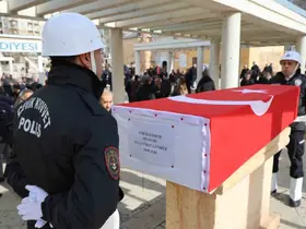 Kalp krizi sonucu vefat eden polis memuru son yolculuğuna uğurlandı
