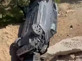 Kamyonetiyle tarlaya böyle uçu
