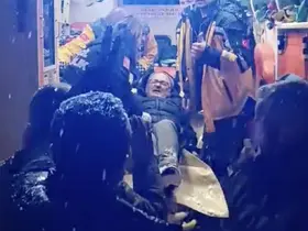Kar sebebiyle köyde mahsur kalan hasta için seferber oldular

