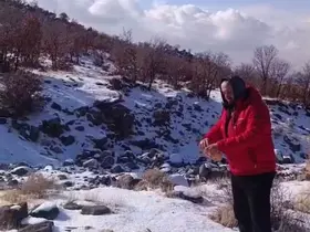 Kar yağışı Karacadağ’daki yaban hayatını zorladı
