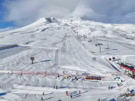 Kar yağışının ardından Erciyes’te kartpostallık görüntüler
