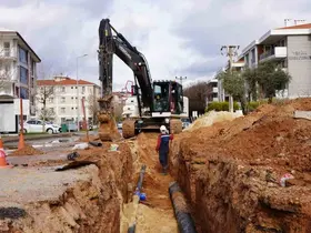 Karabağlar Yaylası girişinde içme suyu hat yenilemesi yapılıyor
