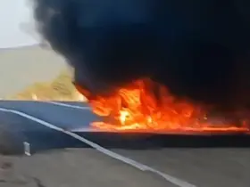 Karabük’teki feci kaza kamerada: Otomobilller alev topuna döndü
