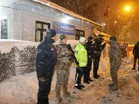 Karaburun’dan gece denetimi
