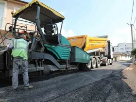 Karacabey’in Yenikaraağaç Mahallesi’nde yollar yenileniyor
