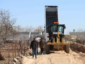Karaköprü’de kırsal yollarda çalışmalar sürüyor
