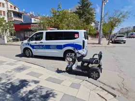 Karaman’da 3 tekerlekli elektrikli bisiklet devrildi: 1 yaralı
