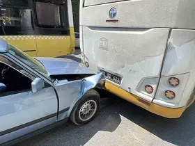 Karaman’da otomobil halk otobüsüne çarptı: 1 yaralı
