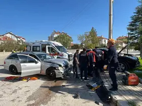 Karaman’da otomobil ile cip çarpıştı: 3 yaralı
