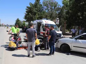 Karaman’da otomobille çarpışan elektrikli bisikletin sürücüsü yaralandı
