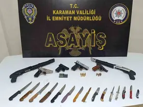Karaman’da ruhsatsız silahlar ve bıçaklar ele geçirildi
