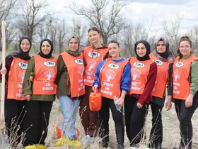 Karapınar’da erozyon sahasına fidan dikildi
