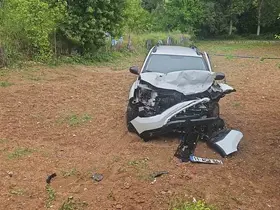 Karşı şeride geçen otomobille tır çarpıştı: 1 yaralı

