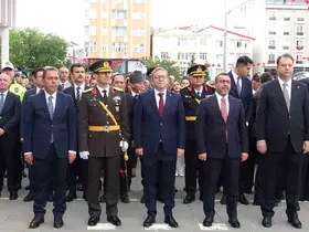 Kars’ta 30 Ağustos Zafer Bayramı’nın 104. yıl dönümü coşkuyla kutlandı
