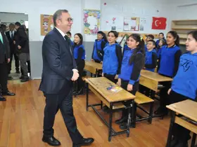 Kars’ta 56 bin 651 öğrenci karne sevinci yaşadı
