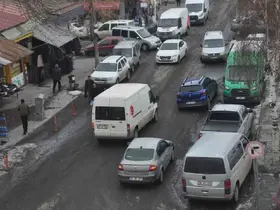 Kars’ta araç sayısı 54 bin 967’ye ulaştı, trafikte yoğunluk arttı
