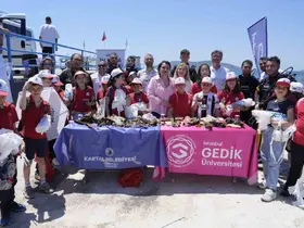 Kartal Sahili’nde "Su Yoksa Hayat Yok" buluşması: Deniz dibindeki atık malzemeler temizlendi
