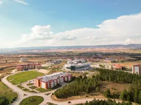 Kastamonu Üniversitesi, üç alanda THE 2026 sıralamasında
