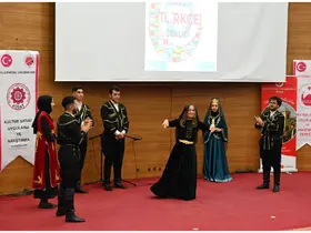 Kastamonu Üniversitesi’nde Türkçe şenliği düzenlendi
